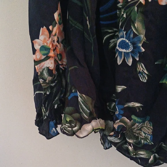 H&M Floral Bell Sleeve Maxi Sundress - Picture 3 of 12